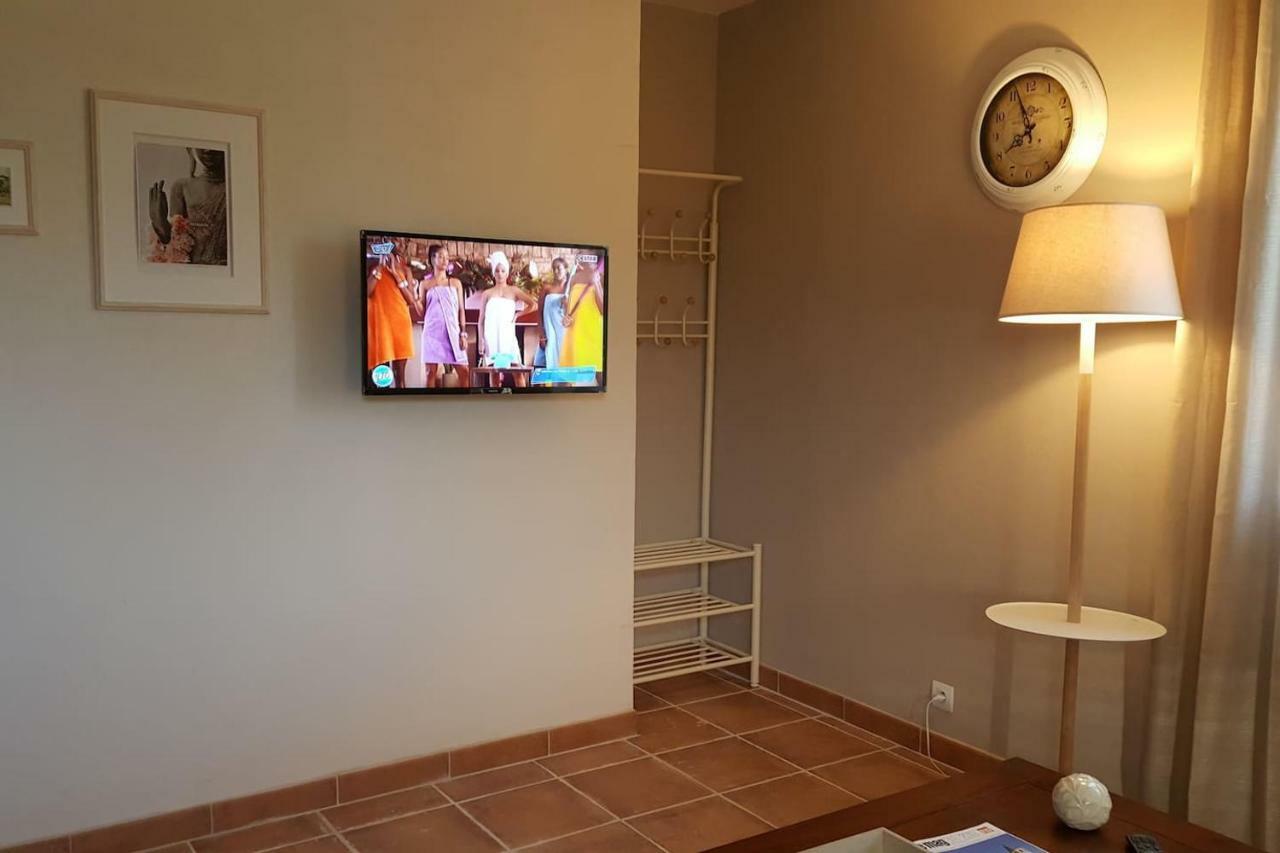 Logement Avec Piscine, Classe 3 Etoiles, De 42 M2 Tout Confort Au Calme Pour Un Couple Cahuzac-sur-Vère Zewnętrze zdjęcie